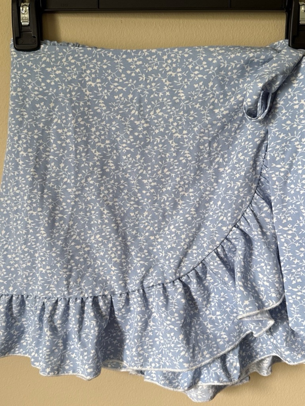 SHEIN Pale Blue Floral Ruffle Wrap Mini Skirt